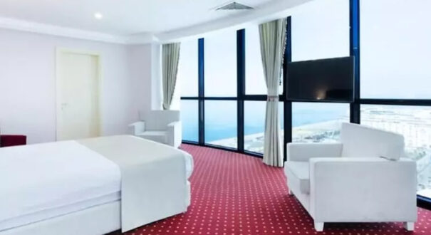 hotel sky tower -تیکس چارتر