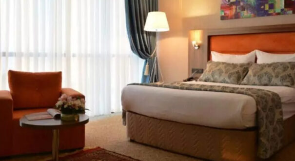 hotel sky tower -تیکس چارتر
