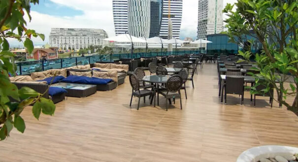 hotel sky tower -تیکس چارتر