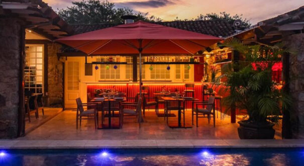 Sandi Hotel PARATY - تیکس چارتر