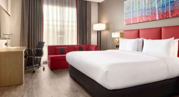 هتل رامادا انکور بای ویندهام الغبره عمان (Ramada Encore by Wyndham Muscat Al-Ghubra )