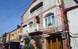 هتل آیساکا (Hotel Isaka) تفلیس