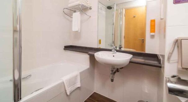 هتل پریمیر این سیلیکون اوسیس (Premier Inn Dubai Silicon Oasis) دبی