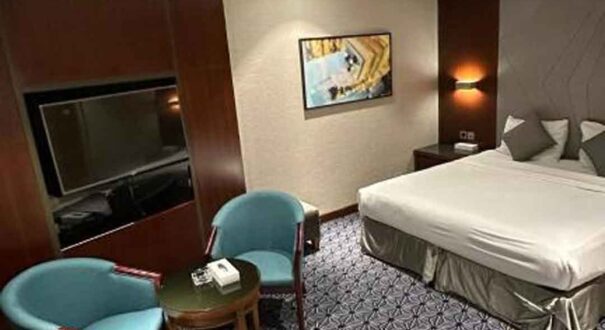 هتل ورسای (Versailles by Vieras Hotel) دبی