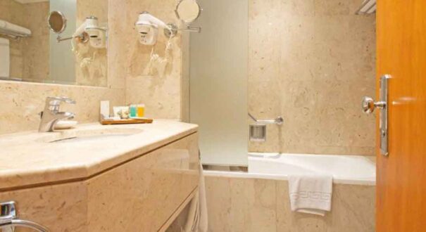 هتل مارین بیچ ریزورت اسپا (Dubai Marine Beach Resort & Spa) دبی