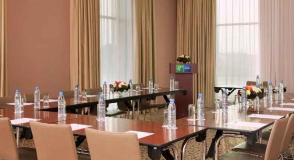 هتل (Holiday Inn Express Dubai - Jumeirah) دبی