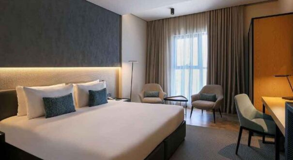 هتل مانور بای جی ای (The Manor by JA, Dubai) دبی