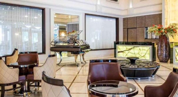 هتل آمباسادوری (Ambassadori Tbilisi Hotel) تفلیس