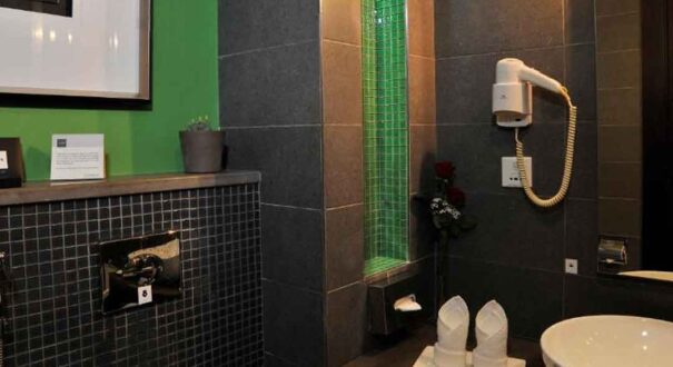هتل هیوز بوتیک (Hues Boutique Hotel) دبی