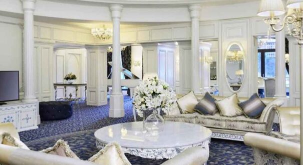 هتل آمباسادوری (Ambassadori Tbilisi Hotel) تفلیس