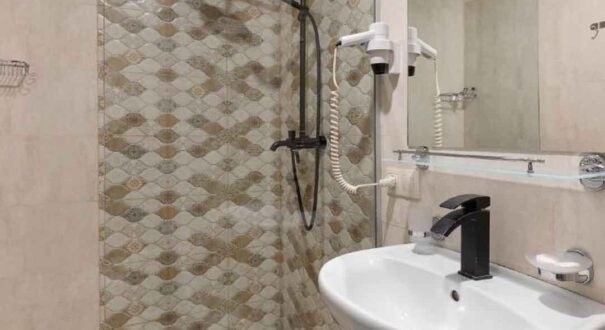 هتل ایوریا این (Iveria Inn) تفلیس