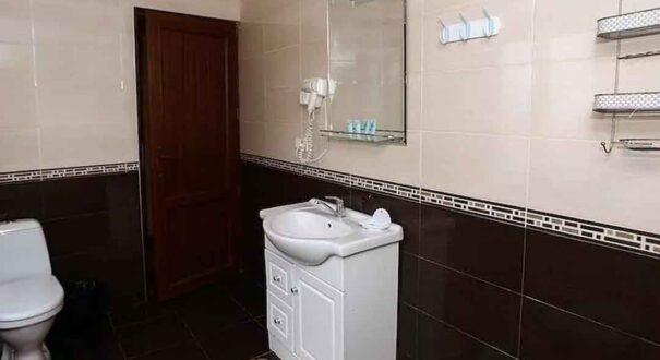 هتل آیساکا (Hotel Isaka) تفلیس