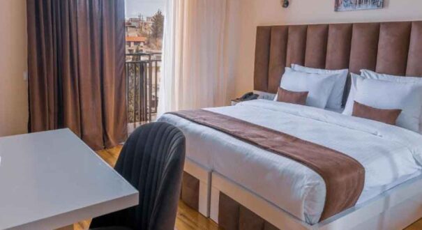 هتل رزیدنس پلازا (Hotel Residence Plaza) تفلیس