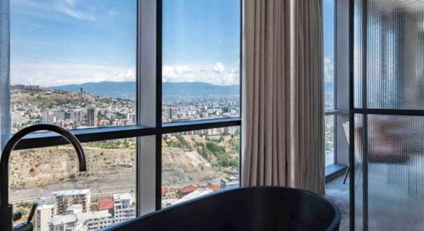 هتل پولمن آکسیز تاورز (Pullman Axis Towers) تفلیس