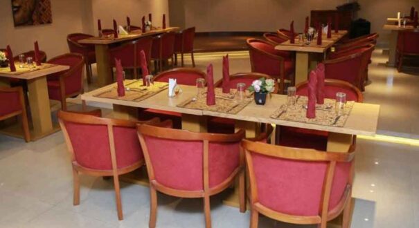 هتل ورسای (Versailles by Vieras Hotel) دبی