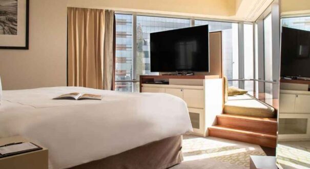 هتل جمیرا امارات تاورز (Jumeirah Emirates Towers Dubai) دبی
