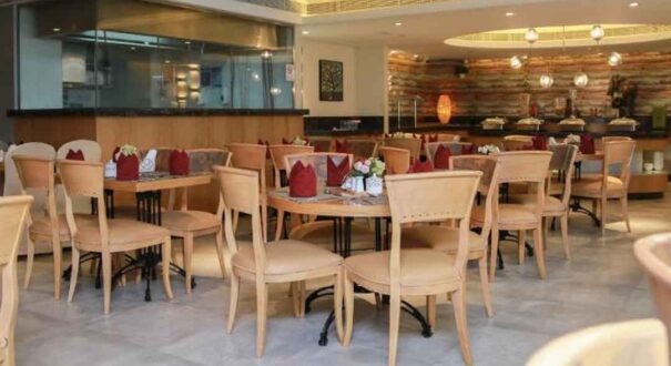 هتل ورسای (Versailles by Vieras Hotel) دبی