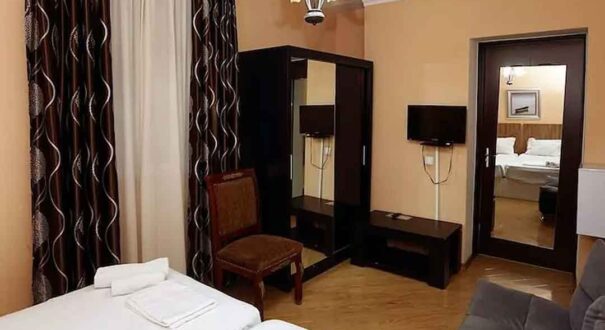 هتل آیساکا (Hotel Isaka) تفلیس