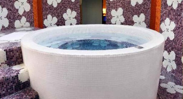 هتل هیوز بوتیک (Hues Boutique Hotel) دبی
