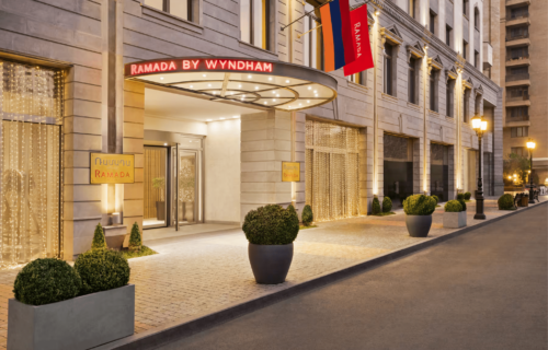 هتل رامادا بای ویندهام (Ramada Hotel & Suites by Wyndham Yerevan) ایروان