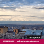 نمای روز هتل پرایمر ایروان با چشم‌انداز کوه آرارات و مناظر شهری.​