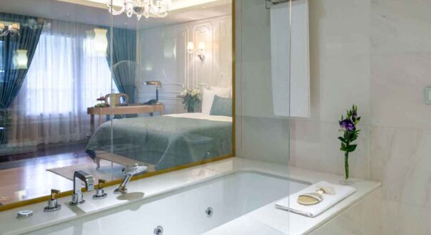 هتل سی وی کی پارک بسفروس (CVK Park Bosphorus Hotel Istanbul)استانبول