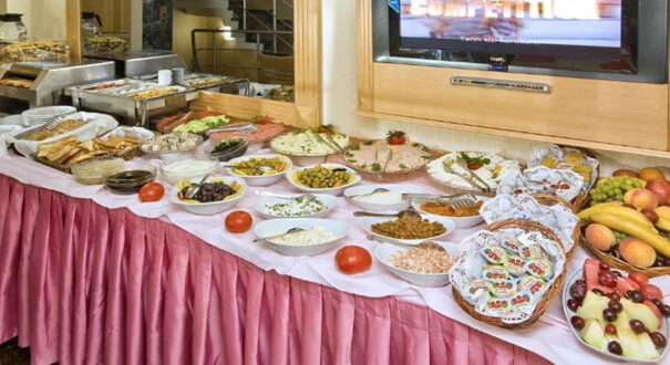 هتل پارک استار تکسیم استانبول - تیکس چارتر