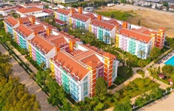 هتل ریزورت کریستال پاراسیو (Crystal Paraiso Resort) بلک