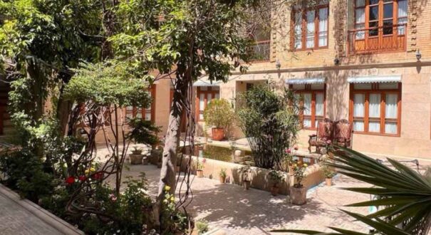 هتل بوتیک سنتی عمارت فرهادی شیراز