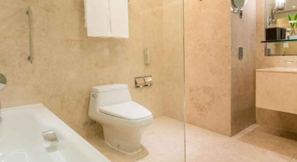 هتل هالیدی این سیلوم (Holiday Inn Bangkok Silom) بانکوک