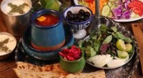 اقامتگاه بومگردی خانه باغ ایرانی شیراز