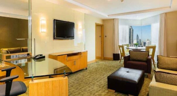 هتل هالیدی این سیلوم (Holiday Inn Bangkok Silom) بانکوک