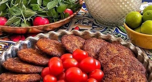 اقامتگاه بومگردی عمارت هفت رنگ شیراز