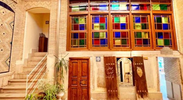اقامتگاه بومگردی آنا شیراز