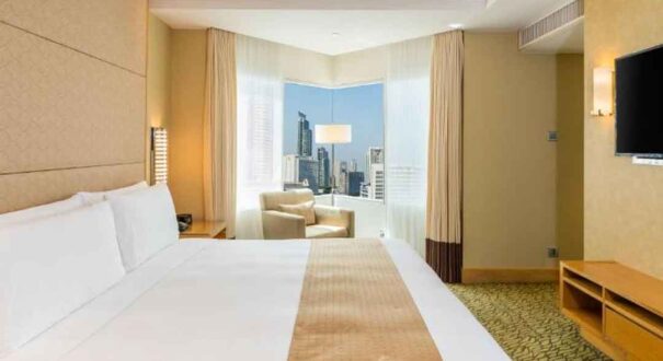 هتل هالیدی این سیلوم (Holiday Inn Bangkok Silom) بانکوک