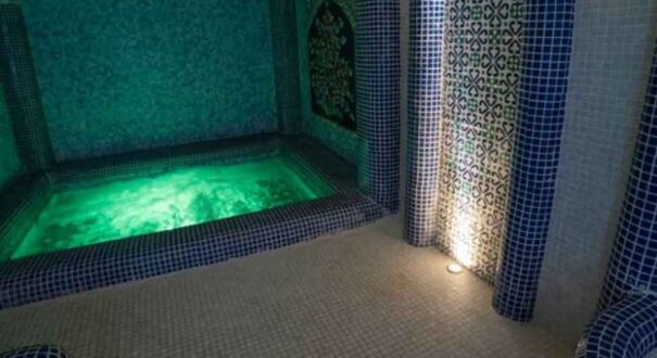 اقامتگاه بومگردی عمارت هفت رنگ شیراز