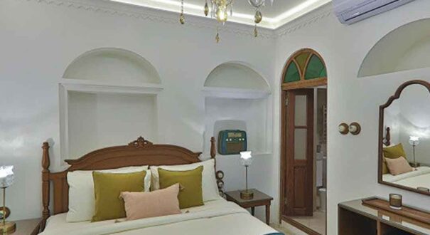 اقامتگاه سنتی عمارت سحرخیزان شیراز