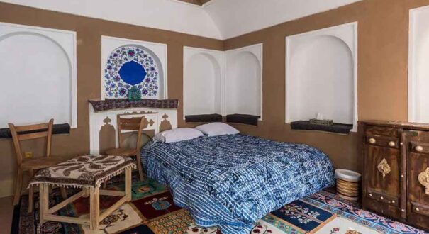اقامتگاه سنتی انار اردکان-تیکس چارتر