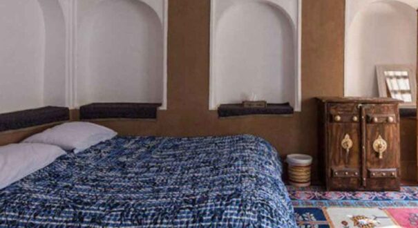 اقامتگاه سنتی انار اردکان-تیکس چارتر