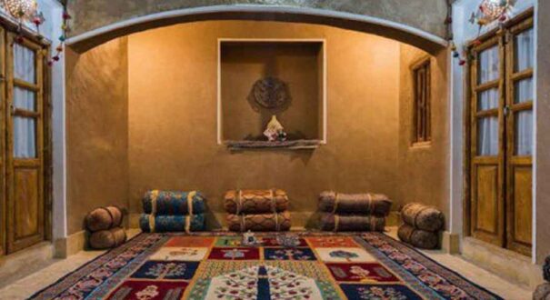 اقامتگاه سنتی انار اردکان-تیکس چارتر