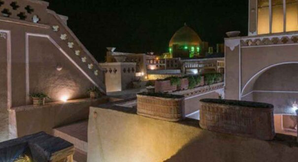 اقامتگاه سنتی انار اردکان-تیکس چارتر