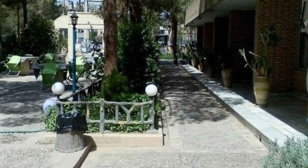 هتل مهمانسرای جهانگردی اردکان-تیکس چارتر