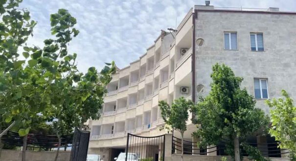 مجتمع اقامتی همیاران فریدونکنار-تیکس چارتر