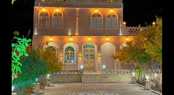 اقامتگاه بومگردی شمس العماره فردوس-تیکس چارتر